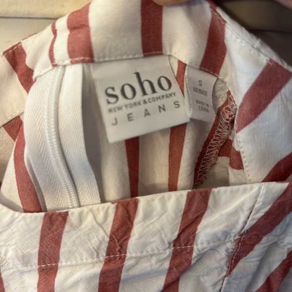 Red vertical strip 3/4 sleep blouse - Picture 3 of 3